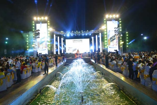 Lễ hội bia Sư Tử Trắng tại TP.HCM