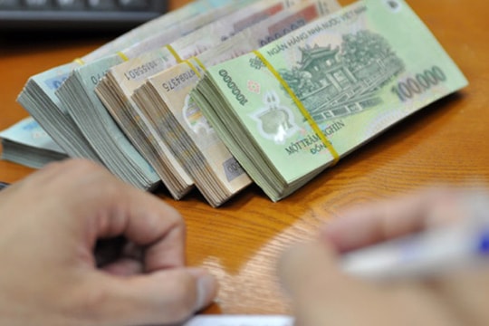 Cải cách tiền lương cần cải cách bộ máy hành chính