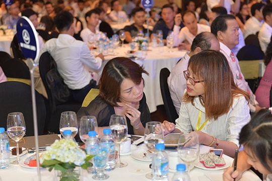 TMS Luxury Hotel Da Nang Beach sôi động ngày mở bán