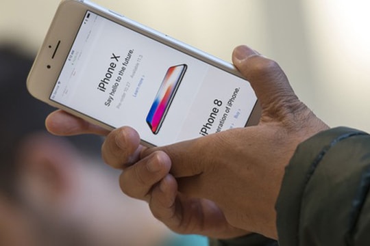 iPhone 8 "đe dọa" chứng khoán Đài Loan