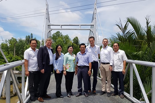 Heineken Việt Nam và Satra tài trợ xây cầu nông thôn