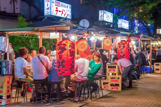 Cathay Pacific khai thác đường bay quanh năm đến Barcelona