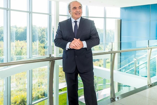 Con đường đạt được "giấc mơ Mỹ" của tỷ phú Rocco Commisso