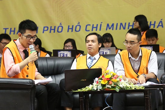 Khởi động Sàn giao dịch chứng khoán ảo FESE 14