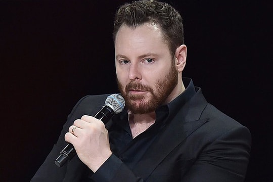 Chủ tịch đầu tiên thú nhận Facebook là "một con quái vật"