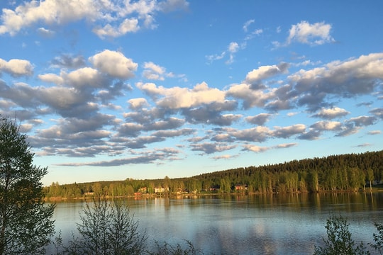 Lapland mùa nắng trắng đêm