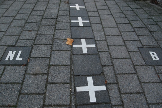 Những đường biên giới "có cũng như không"