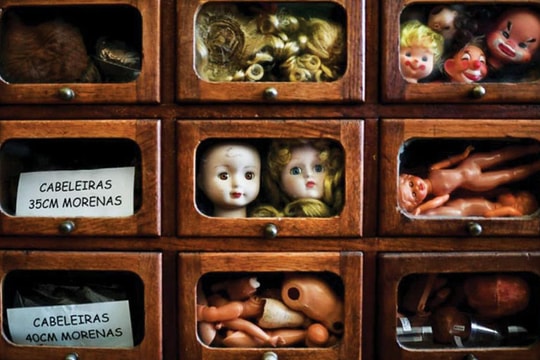 Độc đáo bệnh viện búp bê cổ nhất thế giới