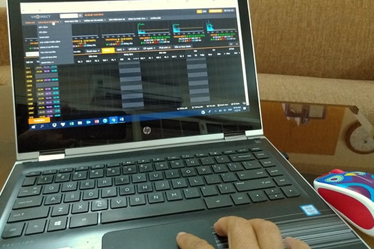 Ngày 23/1, sàn chứng khoán TP.HCM tạm ngưng giao dịch