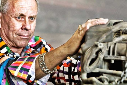 Trở thành triệu phú đô la nhờ... bán ô tô phế liệu