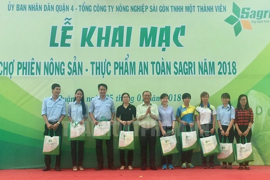 Khai mạc “Chợ phiên Nông sản – Thực phẩm an toàn” 2018