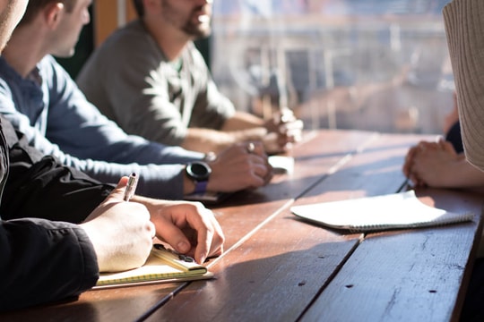 Nguyên tắc "phản đối và cam kết" được cả Intel và Amazon áp dụng