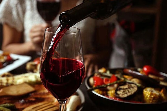 Chống sâu răng nhờ... rượu vang đỏ