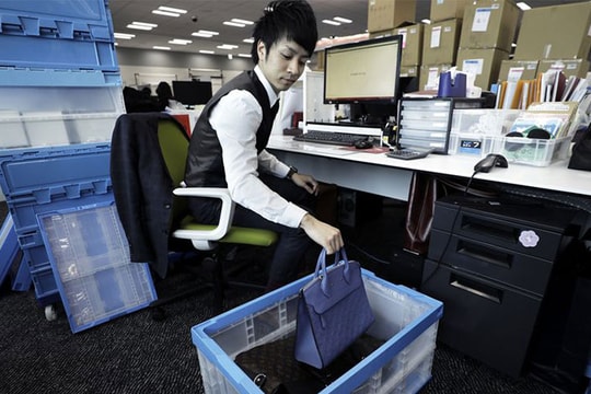 Nhật Bản: "Được mùa" hàng hiệu "second hand"