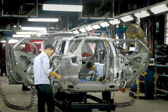 Ô tô Việt Nam: Mơ cạnh tranh với khu vực