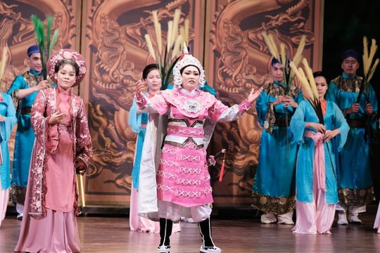 Công diễn thành công vở "Thái hậu Dương Vân Nga"