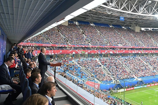 Putin cấm biến sân vận động World Cup thành chợ trời