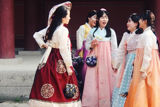 Cách Hàn Quốc làm du lịch: Biến công trình kinh tế lỗi thời, tàu chiến bị xếp xó làm công viên văn hóa