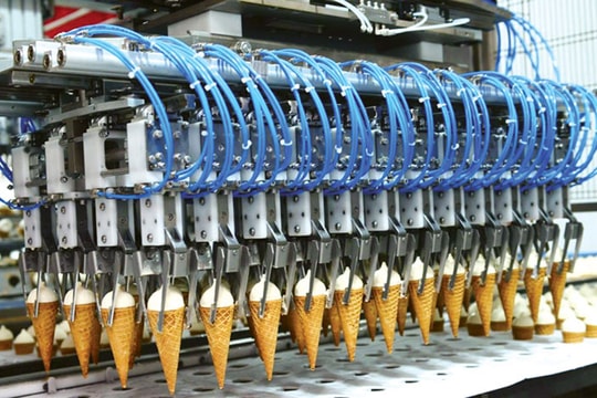 Đối đầu nội - ngoại trên thị trường kem