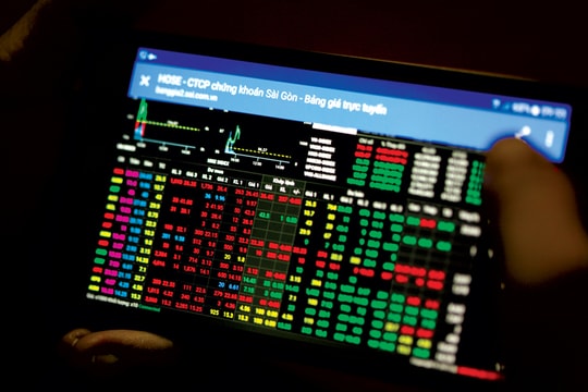 Thị trường chứng khoán tháng 9/2018: Thời điểm khó đoán định