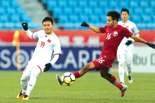 Cầu thủ Việt Nam "xuất ngoại": Thương mại lấn át chuyên môn