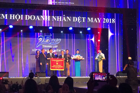 Hội Dệt may thêu đan TP.HCM: kỷ niệm 25 năm ngày thành lập