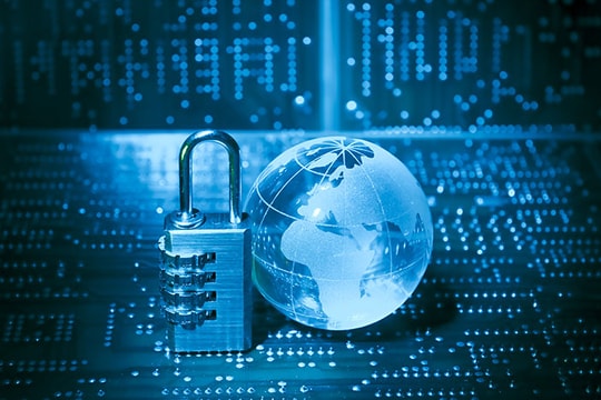 Tài chính - đích ngắm số 1 của tấn công mạng