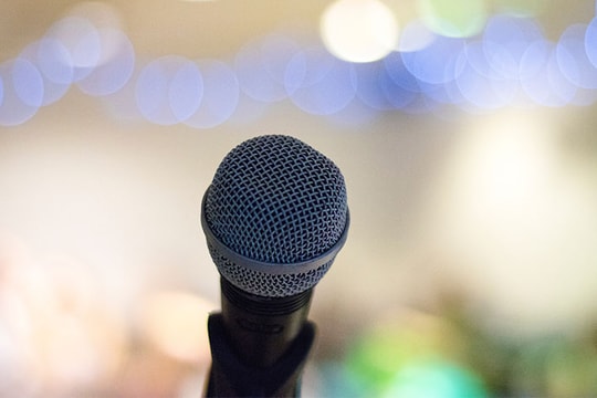 Thị trường biểu diễn nhìn từ một chương trình ca nhạc