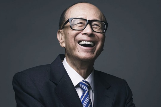 Tỷ phú Lý Gia Thành: Tỉnh táo với tài chính của bản thân và chớ dại “đốt tiền” vào thứ này