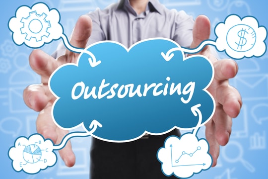 Sử dụng dịch vụ thuê ngoài: Doanh nghiệp cần quan tâm những gì?