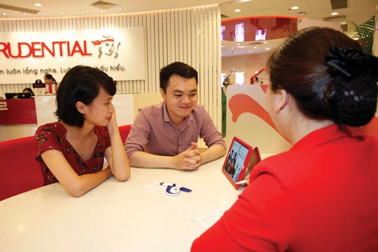 Khai thác "mỏ vàng" bancassurance