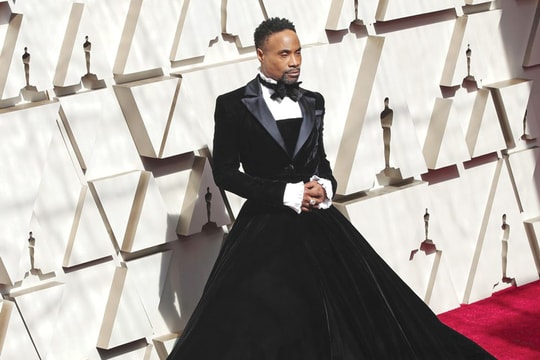 Oscar - con gà đẻ trứng vàng