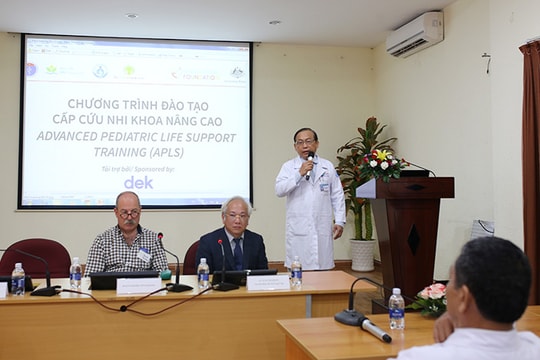 The VinaCapital Foundation hỗ trợ đào tạo giảng viên chương trình Cấp Cứu Nhi Khoa Nâng Cao tại Việt Nam
