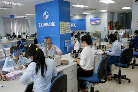Tòa án yêu cầu tạm dừng thay chủ tịch HĐQT, Eximbank nói gì?