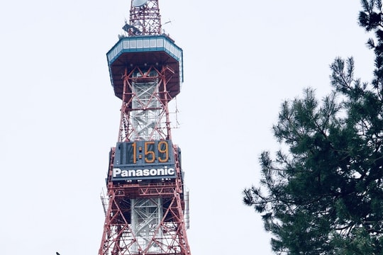 Miko Lan Trinh ra mắt MV Người Cũ Em Còn Yêu