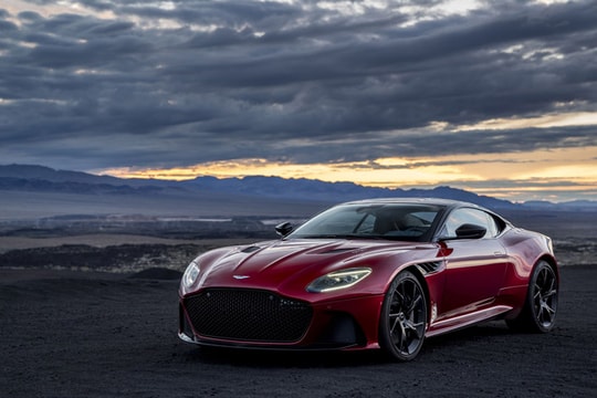 Aston Martin Hồ Chí Minh nhận đặt hàng DBS Superleggera