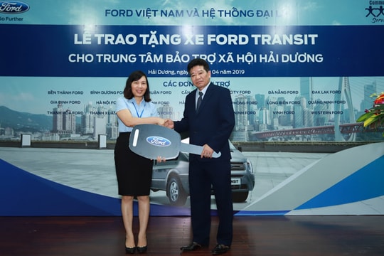 Ford Việt Nam tặng xe Transit cho Trung tâm Bảo trợ xã hội Hải Dương