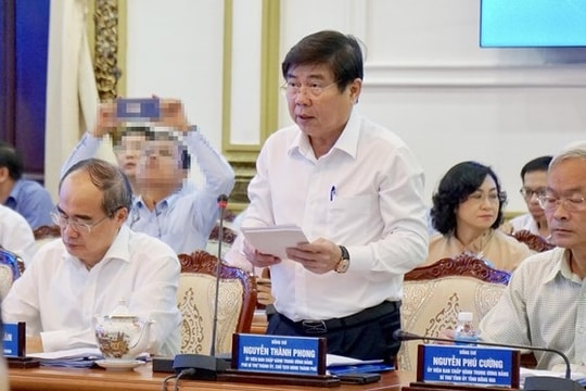 Đoàn Tiểu ban Kinh tế - Xã hội Đại hội XIII của Đảng làm việc với Vùng kinh tế trọng điểm phía Nam