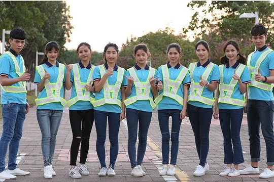 Quần áo bảo hộ lao động của Lacos