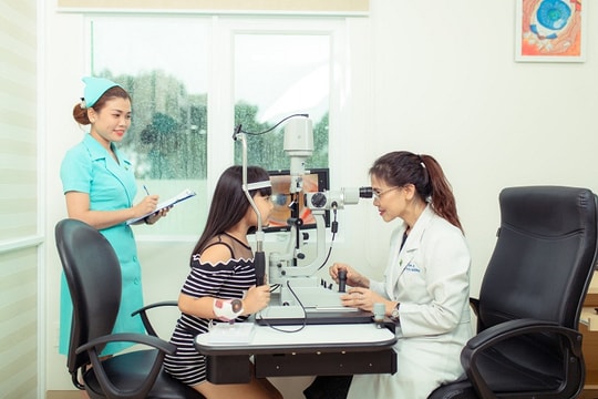 Phẫu thuật miễn phí cho người đục thủy tinh thể