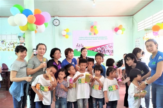 Herbalife Việt Nam thăm các trung tâm Casa Herbalife