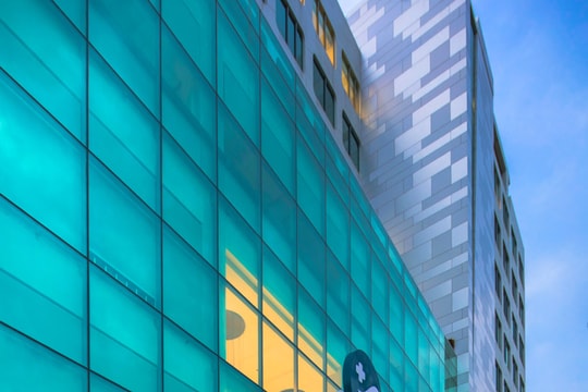 Bệnh viện Quốc tế Mỹ hợp tác với Johns Hopkins Medicine International