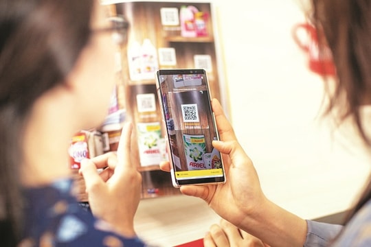 Thanh toán không tiền mặt: Ngành bán lẻ vào cuộc