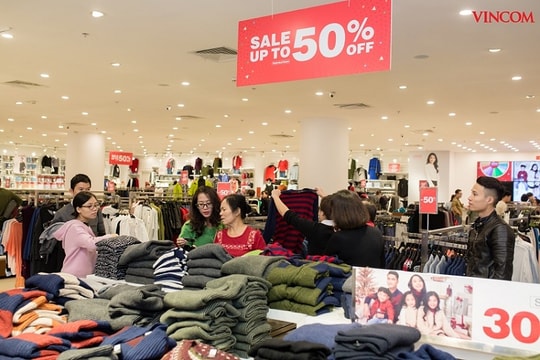 Hơn 800 thương hiệu khuyến mại đặc biệt trong mùa lễ hội Red Sale Carnival 2019