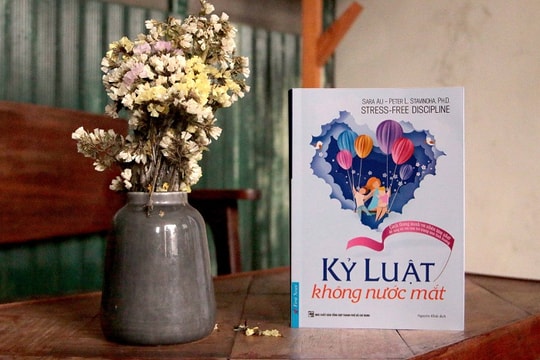 Kỷ luật không nước mắt