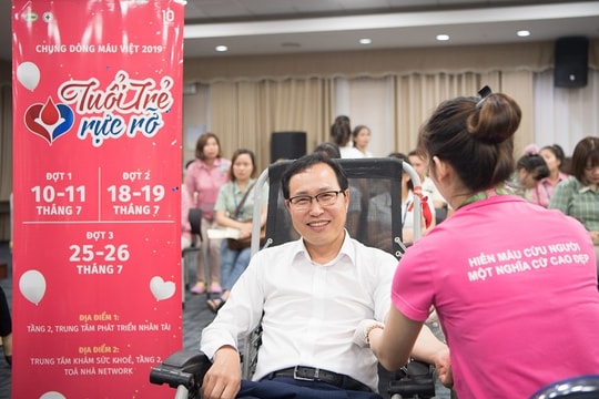 Samsung Việt Nam tròn một thập kỷ “sẻ chia giọt máu đào”