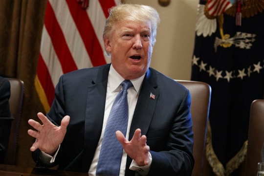 Tổng thống Trump dọa tăng sức ép giữa lúc kinh tế Trung Quốc giảm tốc