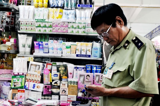 TP.HCM: Tạm giữ trên 1.800 sản phẩm không có hóa đơn chứng từ