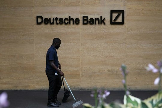 Chỉ dấu khủng hoảng kinh tế thế giới từ Deutsche Bank