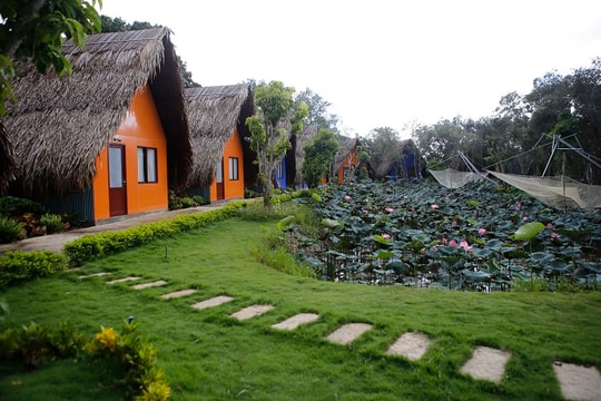 Vĩnh Long khai trương làng du lịch sinh thái Hoàng Hảo